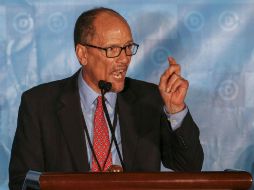 Perez dijo sentirse honrado por dirigir el partido y aseguró que nunca dejará de luchar. EFE / E. Lesser