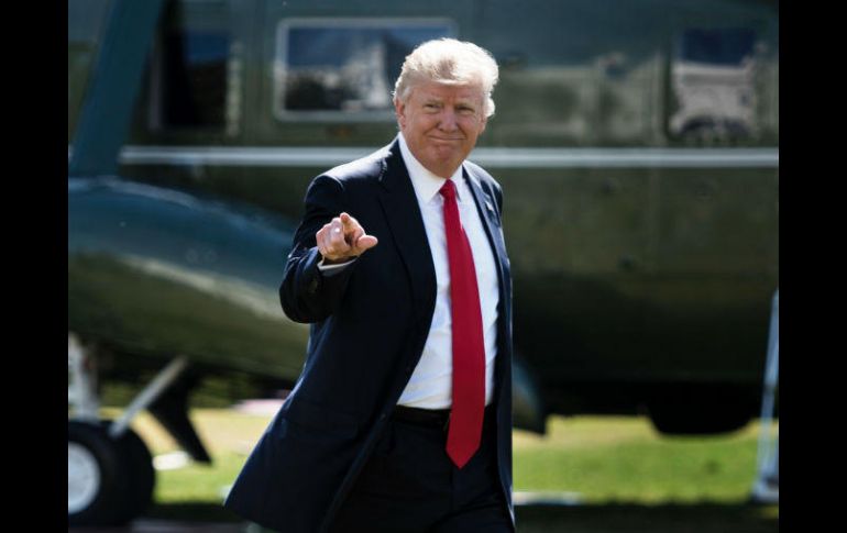 El mandatario atacó a grandes medios de comunicación, a quienes llamó divulgadores de ‘noticias falsas’. AFP / B. Smialowski