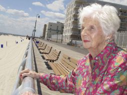 Médicos dijeron a los padres que quizás Lucille Conlin Horn no sobreviviese debido sus medidas al nacer. AP / ARCHIVO