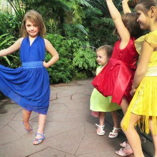 Tres niñas reinterpretan las cintas nominadas al Oscar