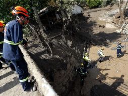 En la región de Antofagasta, 120 personas fueron evacuadas en la turística localidad de San Pedro de Atacama. EFE / E. Garay