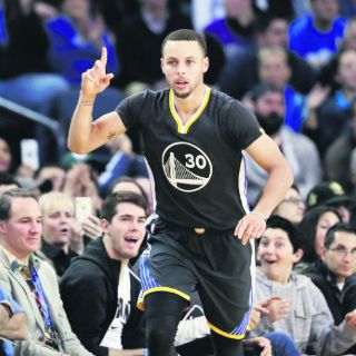 Los Warriors madrugan y ya están en Playoffs