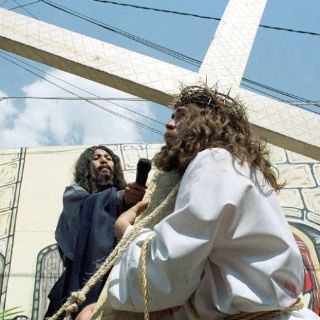 Relevan a Cristo para Viacrucis de Iztapalapa por estar casado