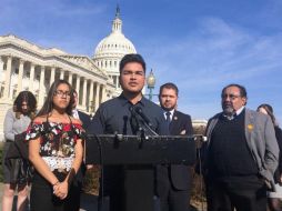 Ángel, de 16 años, dice que si pudiera hablar directamente con el presidente Donald Trump le diría que no tiene temor. AP / L. Lugo