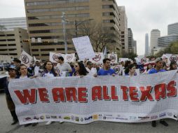 La manifestación empezó en el Ayuntamiento de Austin y terminó frente al Capitolio estatal. AP / E. Gay