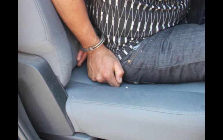 Elementos lograron detener a un sospechoso cerca del lugar del atraco. ESPECIAL /