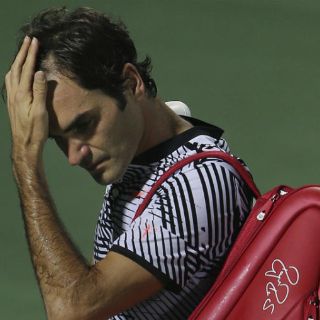 Donskoy vence a Federer en torneo de Dubái