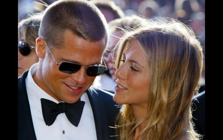 Brad consiguió el teléfono de Aniston a través de sus contactos y la felicitó por su cumpleaños. AP / ARCHIVO