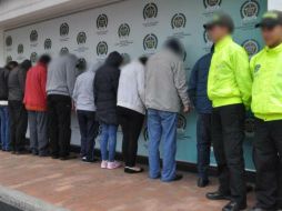 Tras 11 meses de investigación, las autoridades lograron desarticular la banda y detenerlos. TWITTER / @PoliciaColombia
