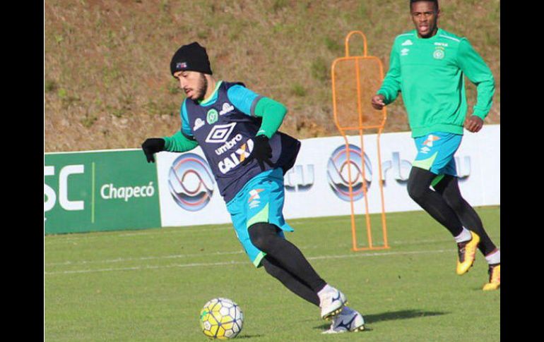 Martinuccio agradeció a todo el personal técnico y médico del Chapecoense, así como a la afición. TWITTER / FMartinuccio