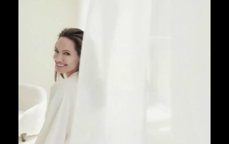 El comercial se trata de la primera campaña de Jolie desde 2007. TWITTER / @GuerlainUS