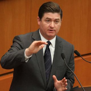 Esposa de Rodrigo Medina comparece ante Fiscalía