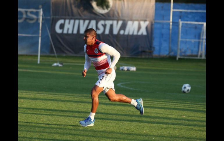 El de Ocotlán pone de relieve el trabajo y la disciplina de los jugadores de Chivas. EL INFORMADOR / ARCHIVO