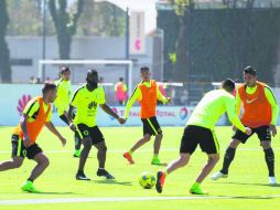 Los jugadores del América emprendieron el viaje a León para enfrentar a una Fiera que busca salir del bache en el que se encuentra. MEXSPORT /
