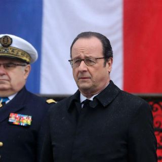 Hollande destaca excelencias de París