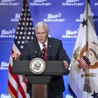 Entregan correos de cuando Pence era gobernador de Indiana