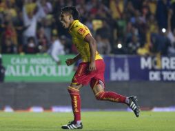 Raúl Ruidíaz, de penal al minuto 71, anotó el valioso gol de Monarcas. MEXSPORT / A. García