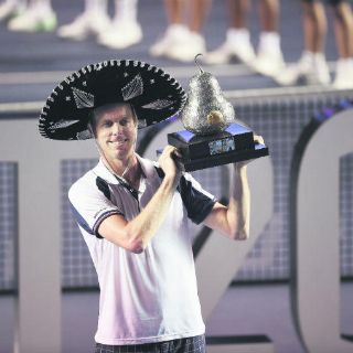 Querrey enmudece a Acapulco