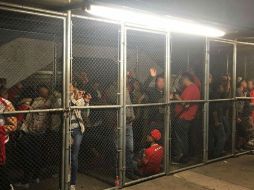 Las 35 personas fueron detenidas por alterar el orden e ingerir bebidas alcohólicas en la vía pública. FACEBOOK / Policía Guadalajara