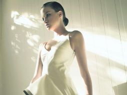 En la colección, Abel apostó por los tonos orgánicos que van del clásico blanco, pasando por el verde oliva, el azul marino y el negro. ESPECIAL /