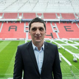Leverkusen nombra a Tayfun Korkut como entrenador