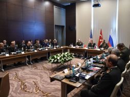 El general Hulusi Akar, jefe de la cúpula castrense turca, fue el anfitrión de la reunión trilateral. AFP / OFICINA DE PRENSA DEL EJÉRCITO DE TURQUÍA