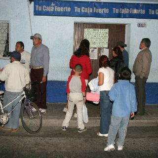Llueven quejas contra instituciones financieras