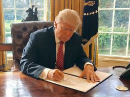 En el nuevo decreto se excluye a Iraq, que acordó aumentar los controles sobre sus ciudadanos que viajen a EU. AFP / S. Huffaker