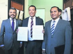 El secretario general de Gobierno y el fiscal general presentaron ayer un juicio de procedencia contra el magistrado Alberto Barba. ESPECIAL /