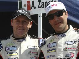 La dupla integrada por Francisco ''Pancho'' Name y Armando Zapata trabajó en la computadora de su vehículo EVO X  RUA. ESPECIAL /