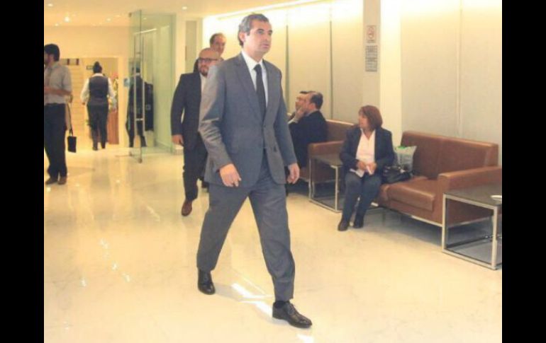 Ochoa Reza dice que los resultados positivos en las encuestas obligan también a ser críticos. TWITTER / @EnriqueOchoaR