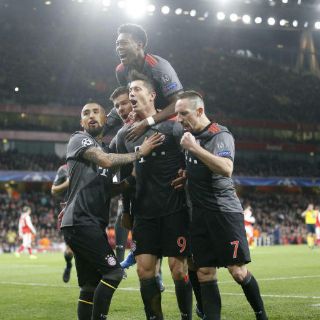 Bayern avanza a cuartos de Champions aplastando al Arsenal