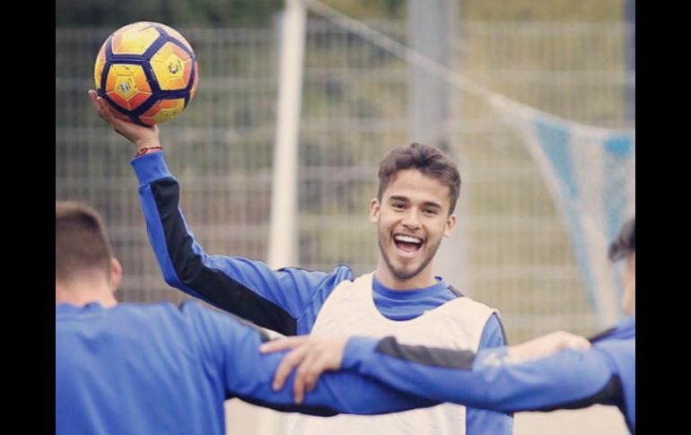 El acuerdo  de cesión de Reyes finaliza en junio, por lo que si no se prorroga, tendría que regresar al cuadro portugués. TWITTER / @Diego_Reyes13