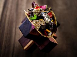 Se debe hacer previamente un depósito de 12 mil 500 dólares y después elegir dónde se servirá el plato. AFP / ARCHIVO