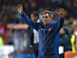 El auxiliar técnico, Carlos Reynoso Jr., apuntó que la situación actual de salud de su padre va en mejoría. MEXSPORT / ARCHIVO