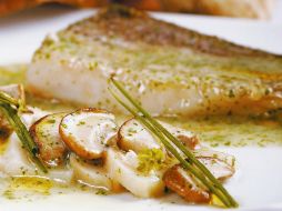 Es recomendable incluir pescados y mariscos en tu dieta, especialmente si tienes un estilo de vida sedentario. SUN / ARCHIVO