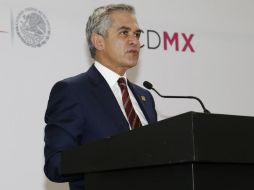 Mancera niega que durante la reunión que sostuvo el PRD se haya abordado la contienda presidencial. SUN / A. Salinas