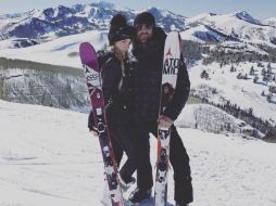 Belinda y Criss publicaron recientemente imágenes esquiando. TWITTER / @CrissAngel