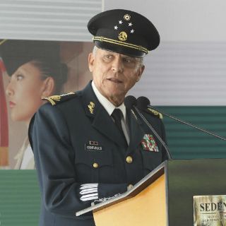 Ejército en las calles, mientras la sociedad lo pida: Cienfuegos