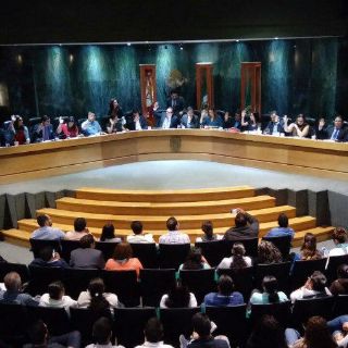 Zapopan elige empresa para instalación de luminarias