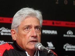 El directivo cree que 'dos ojos y un solo juez' ya no son suficientes para impartir orden en la cancha. MEXSPORT / ARCHIVO