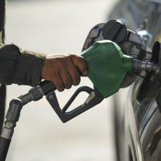 Gasolinas y diésel bajan un centavo este fin de semana