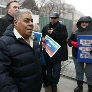 Cardenal defiende a migrante mexicano de ser deportado