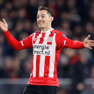 Andrés Guardado anota en victoria del PSV
