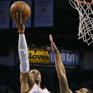 Westbrook logra otro triple-doble en triunfo de Thunder sobre Utah