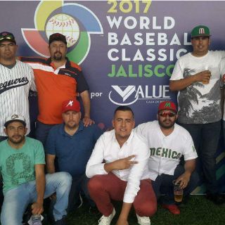 Familia del 'Mariachi' cumple sueño de verlo en Jalisco