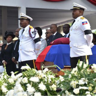 Dan último adiós a René Préval, ex presidente de Haití