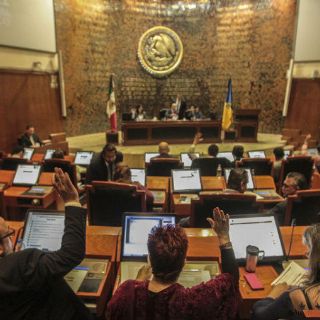 Barba atenderá 'con respeto' llamado a juicio político