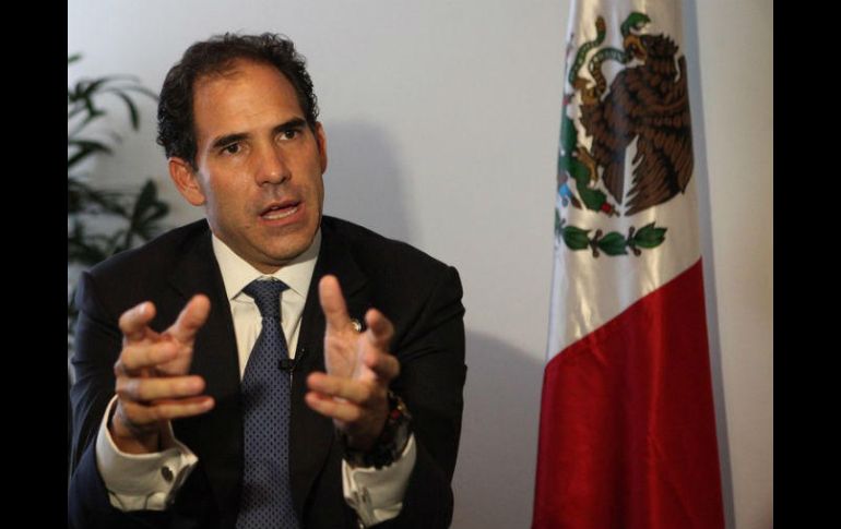 El presidente del Senado advierte que continúan el análisis y valoración del alcance de la controversia constitucional. SUN / ARCHIVO