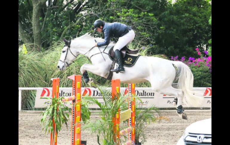 Arturo Parada, montando a 'Cornet S Dream' se llevó los máximos honores en el cierre del torneo. EL INFORMADOR / R. Tamayo